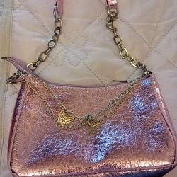 🩷 Pink Purse With Butterfly Chain - Still Available 