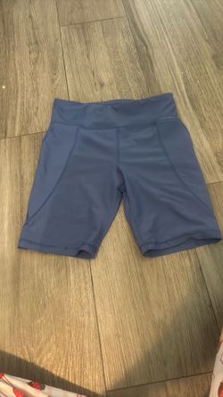 Girls old navy biker shorts (Large)