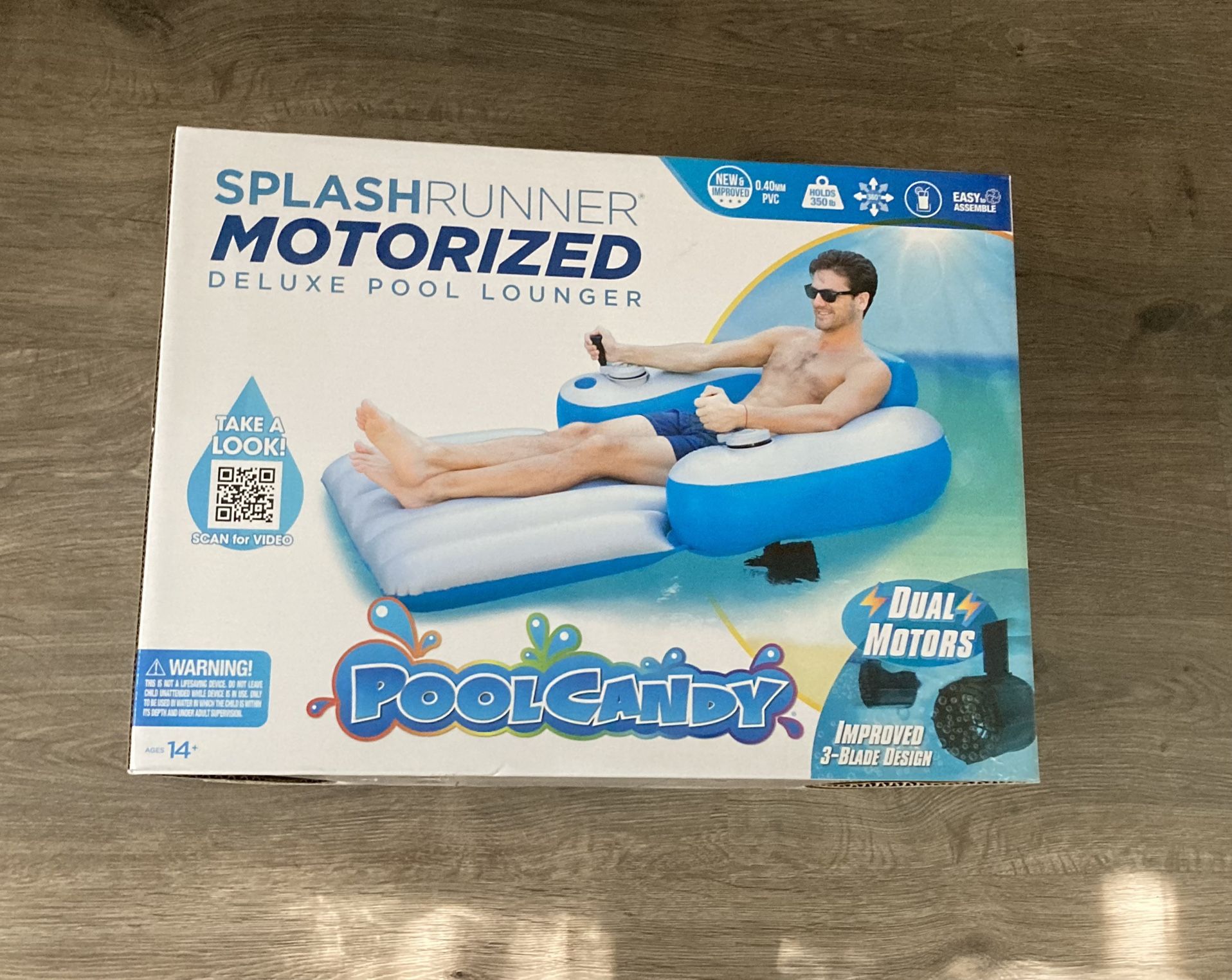 New Pool Candy Motorized Splash Runner Pool Lounger