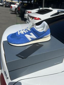 New Balance Blue White 574 (size 8)