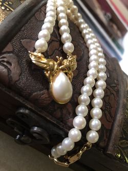 Vintage Pearl Necklace