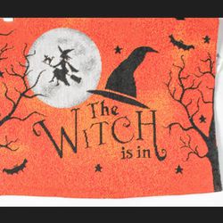 NWT Witchy Pumpkin Tapestry Placemat Centerpiece Linen Decor Halloween Horror