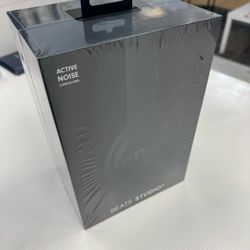 Beats Studio 3 Bluetooth Headphones New - Pay $5 and the rest later