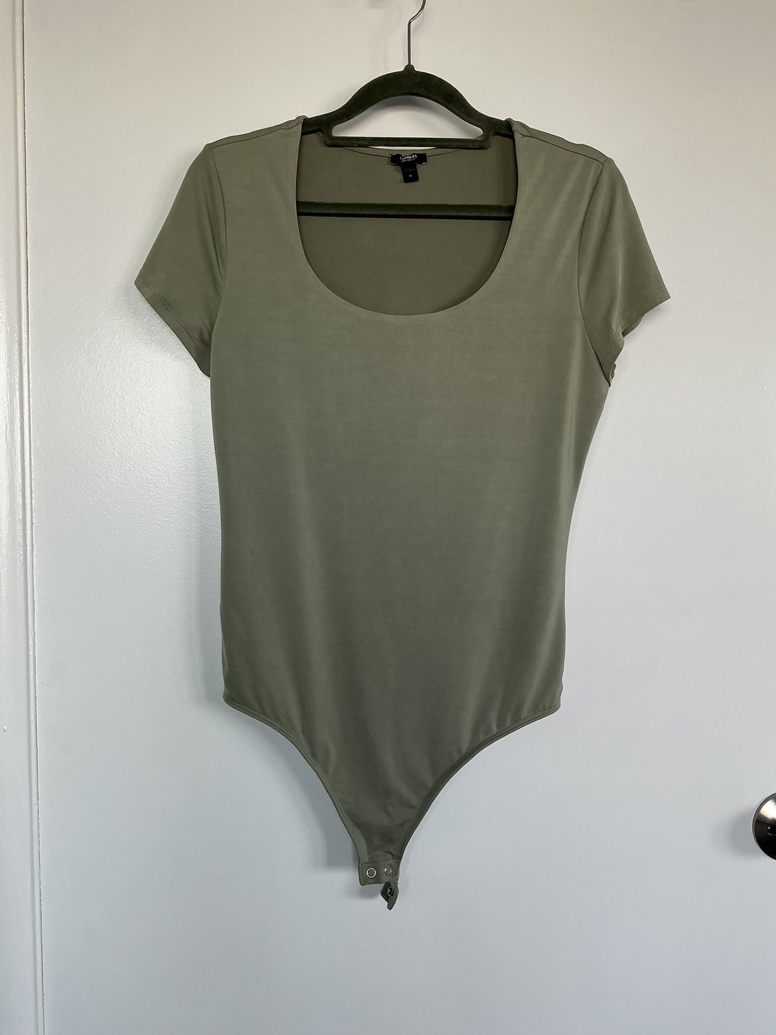 Express Green Top