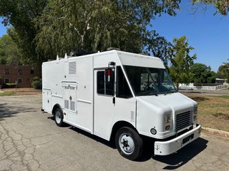 2016 Freightliner MT45 Step Van with Generator and Compressor