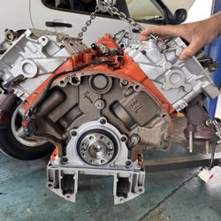 6.4L HEMI Rebuilt Engine 