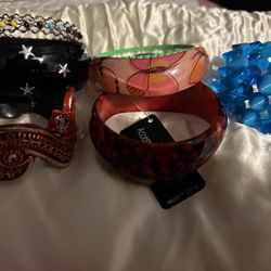 5 Dollars For All Bracelets