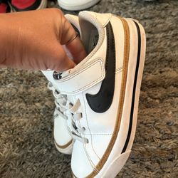 Boys Nikes Size 12C