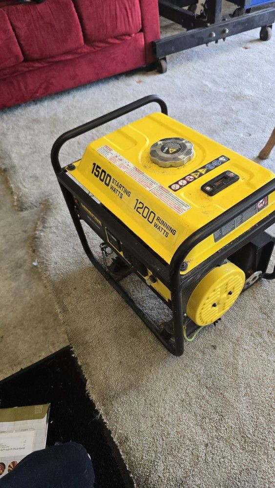 Champion Power Equipment 1500/1200-Watt Recoil Start Gasoline Powered RV Ready Portable Generator with CO Shield