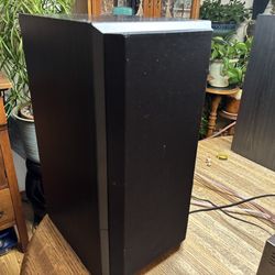 B&W  DM 610 Speakers