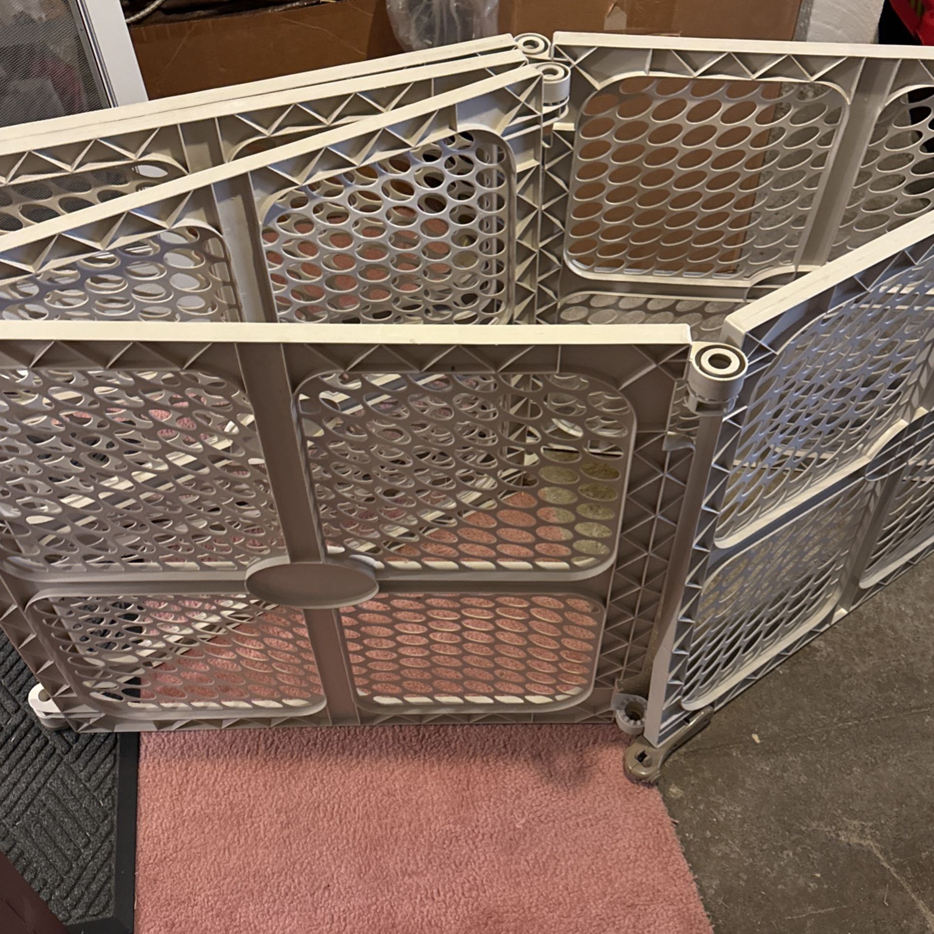 Pen/cage