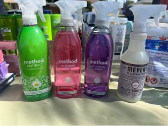 Cleaning sprays
