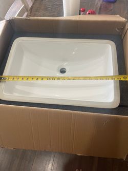 Undermount sink