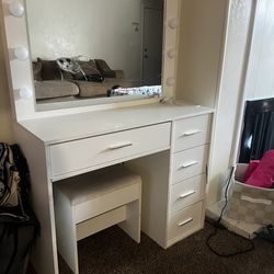 Vanity 150$