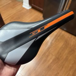 GT Bike Saddle – Sleek & Comfortable