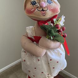 Annalee Doll Bunny Rabbit Strawberry Dress Bouquet