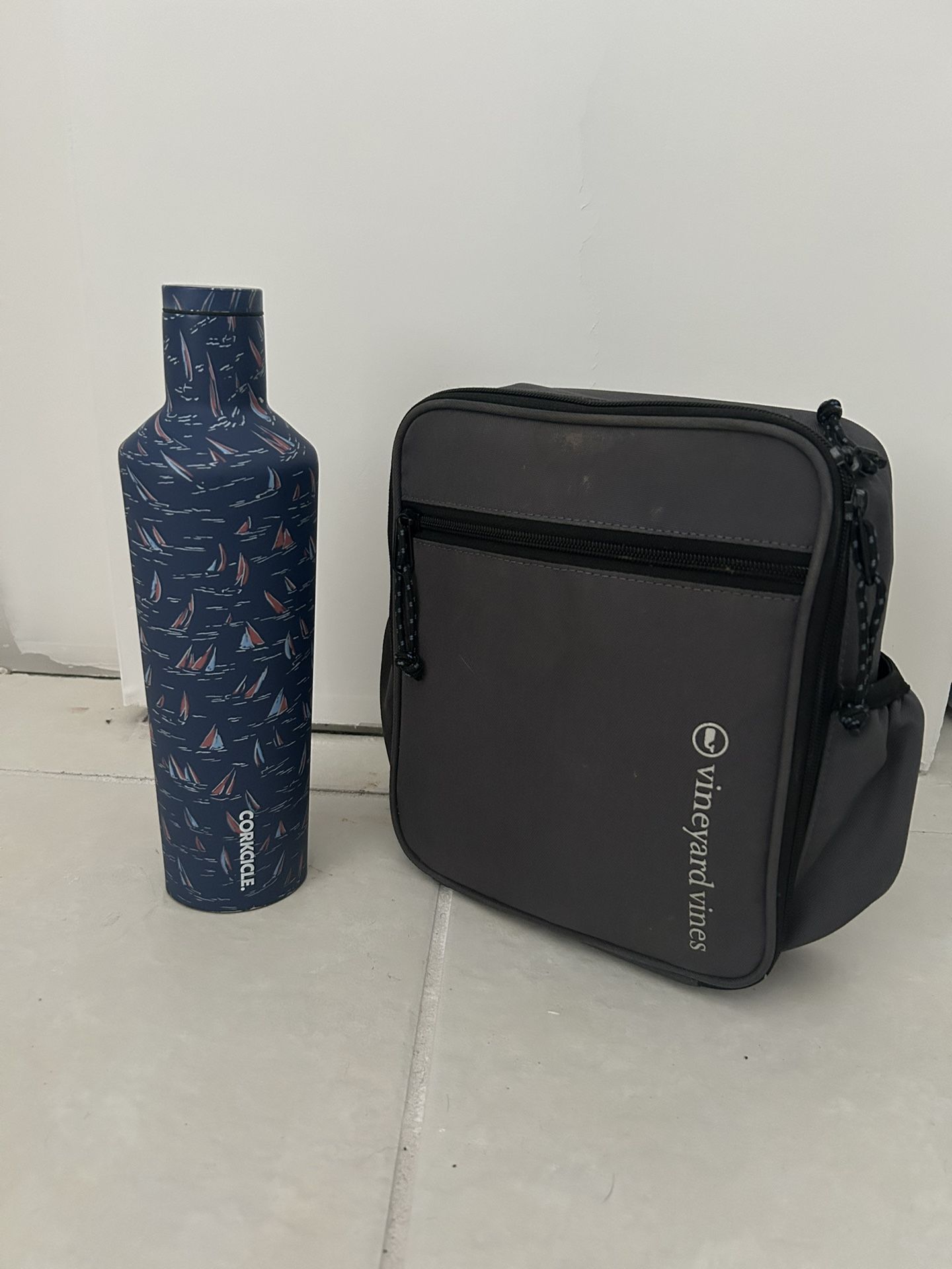 Vineyard Vines Corkcicle Water Bottle and Vineyard Vines Lunchbox