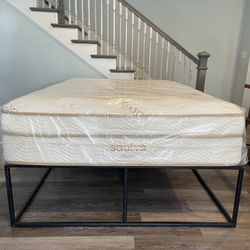 Saatva Classic Queen Mattress 