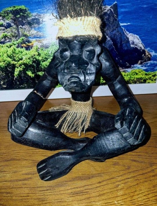 African Tiki God / Medicine Man Statue Wood Carved Large 12x9