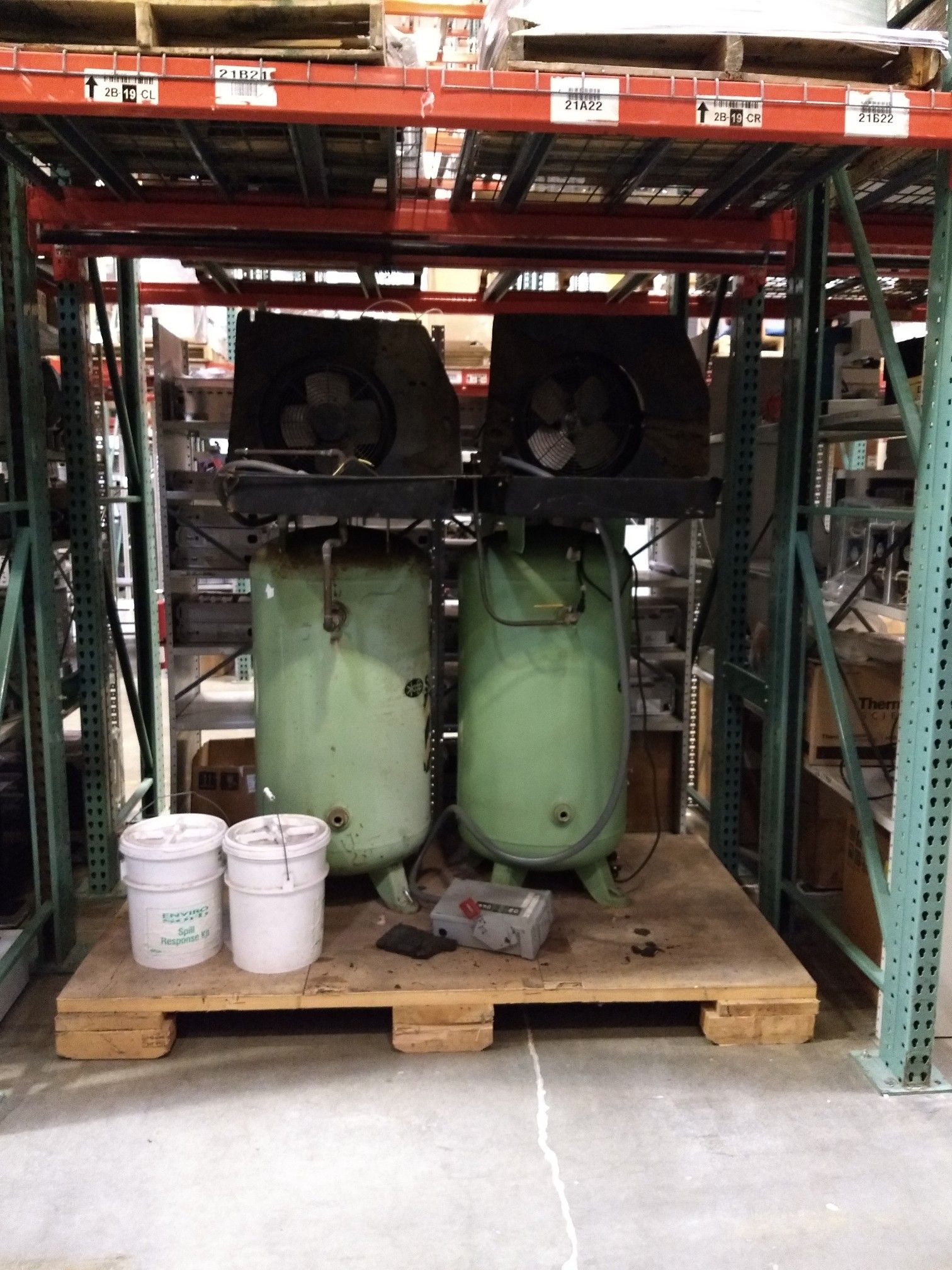 (2) ES-6 (7.5hp) Sullair Industrial Rotary Screw Air Compressors ( Compressor / ES6 ) w/Low Hours