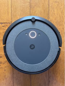 iRobot Roomba i5 robot vacuum