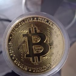 Crypto Currency Collectors Coins (Mint Condition) In Protective Cases