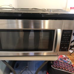Amana above Stove Microwave 