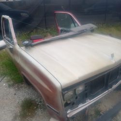 76 Chevy Pick up Front And All The Accessories That Are Shown