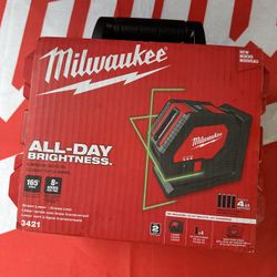 Milwaukee Green Cross Line Laser