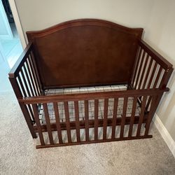 DaVinci Charlie 4-in-1 Convertible Crib