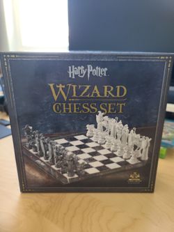 Harry potter wizard chess set