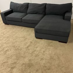 2-piece Sectional Couch Sofa *Free Delivery*
