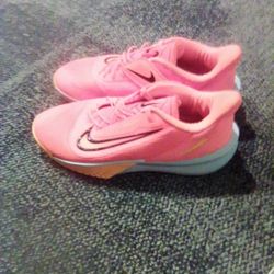 NIKE SIZE 11 PRECISION ORANGE L