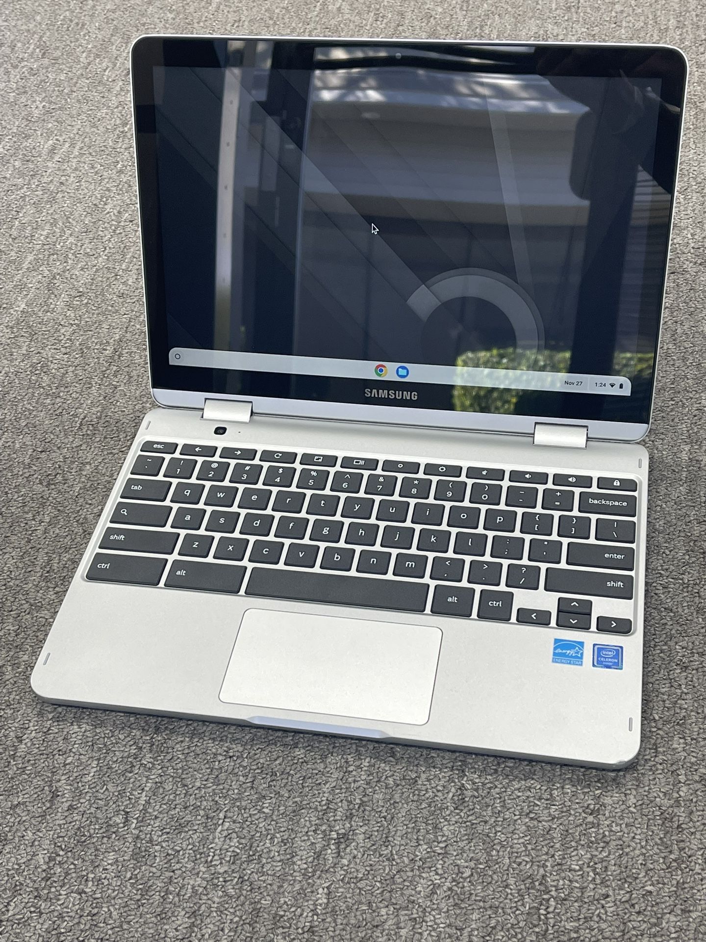 Samsung Convertible 2-in-1 Chromebook With Stylus