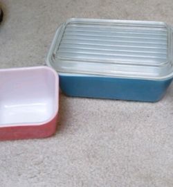 Vintage pyrex