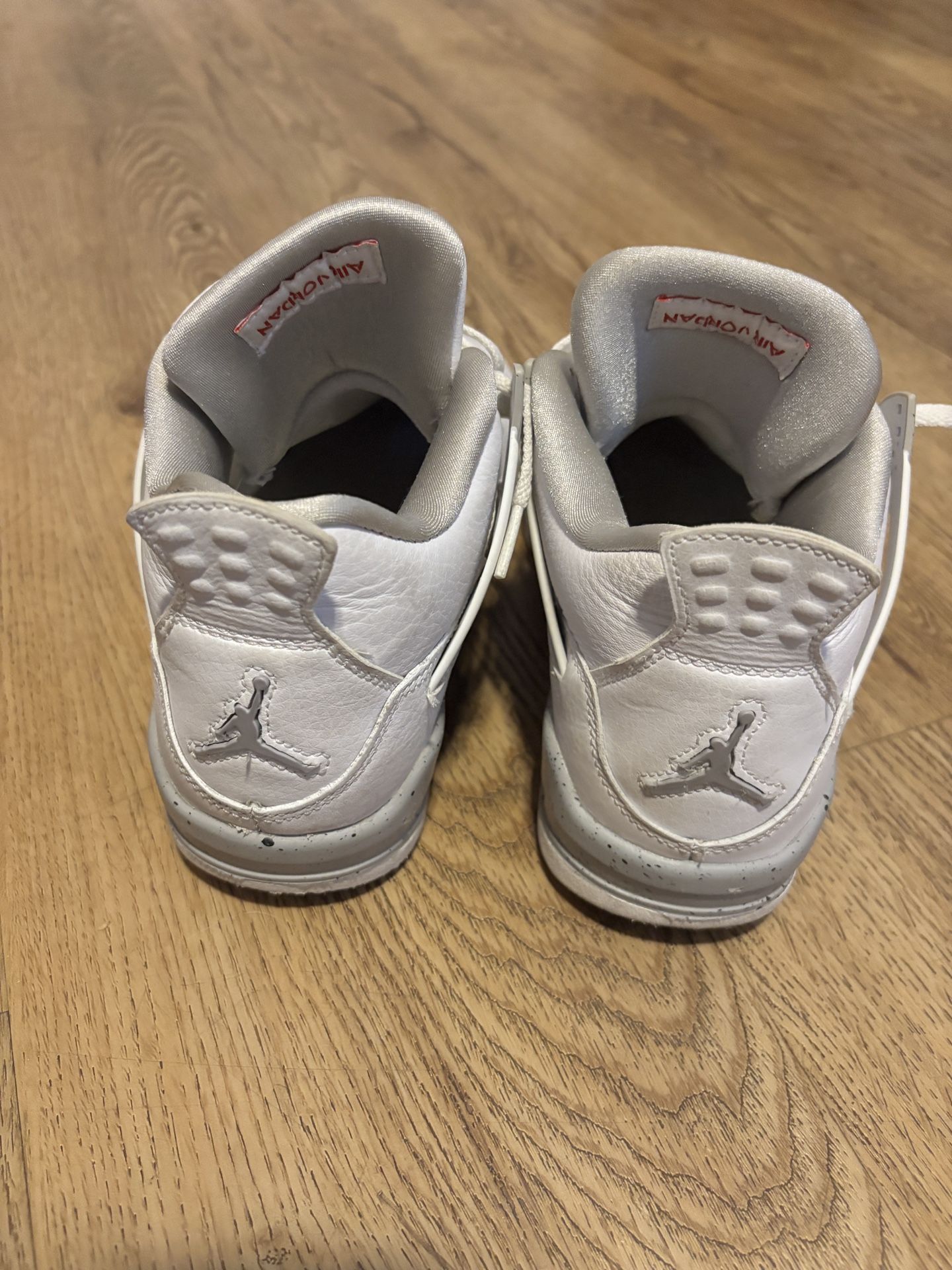 Jordan 4 Oreos Clothing