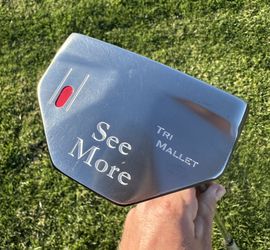 Golf Club SeeMore Putter