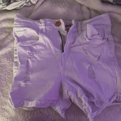 white jean shorts