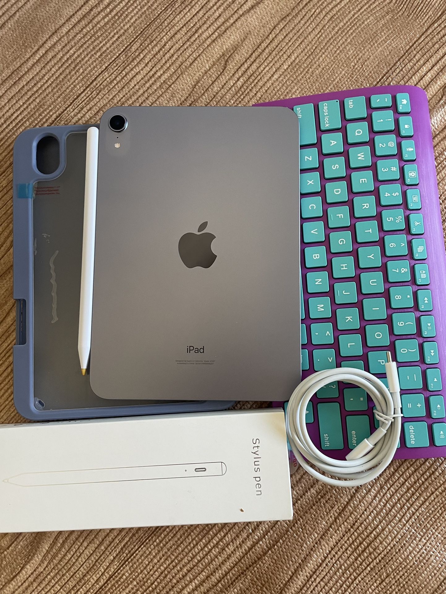 iPad Mini 6th Generation 64Gb Purple Zagg Keyboard Pen Case and Charger