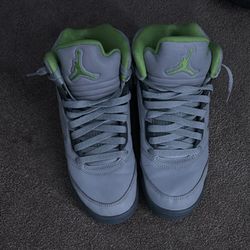 Green bean Jordan 5 size 5,5