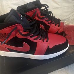 Brand New Air Jordan 1 Mid