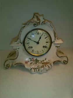 Vintage. Porcelain. China mantel clock