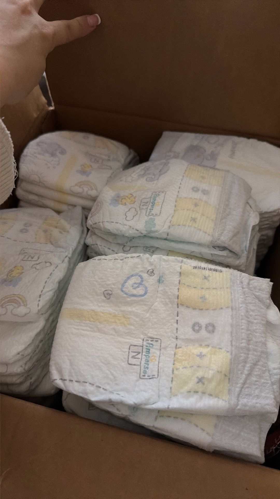 PAMPERS