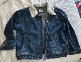 hollister jacket