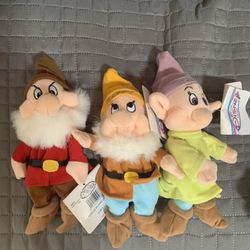 3 Dwarfs Disney Plushy Beanie