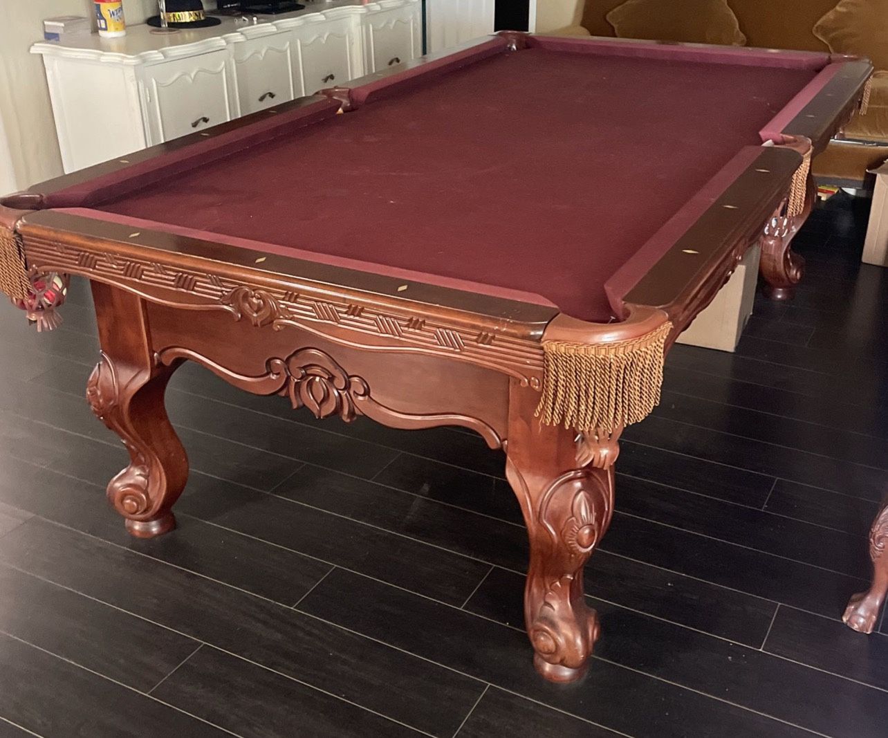 Pool Table 8ft Luxury ( Free Delivery & Set Up & New Color Felt Of Your Choice )