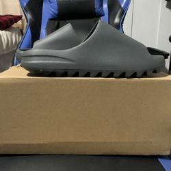 Brand New adidas Yeezy Slide Slate Grey Size 9