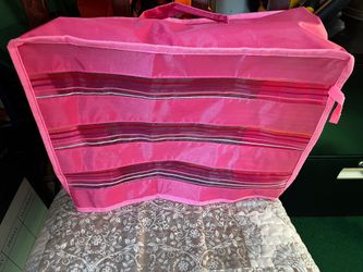 Sewing machine cover