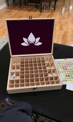 Aroma outfitter Essential Oil Wooden Box Storage Case Protects 87-100 Bottles & Roller Balls. EO