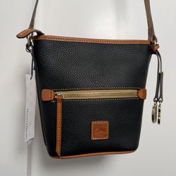NEW Dooney & Bourke Pebble Grain Black W/Tan Trim Zip Sack Shoulder Bag